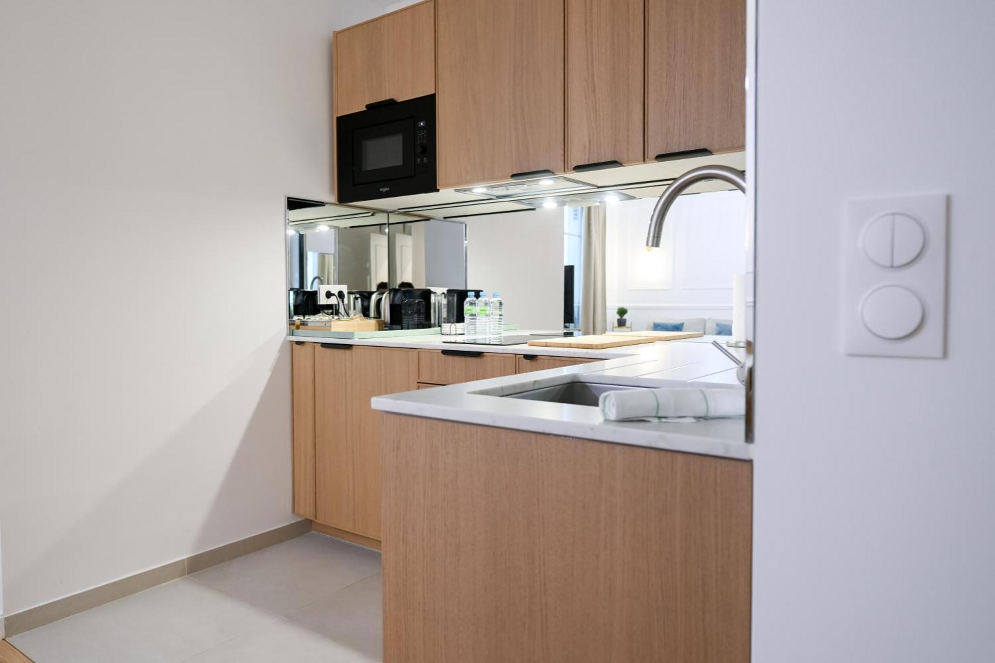 Entire Paris, 3rd Floor With Elevator Appartement Paris